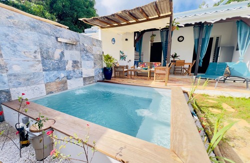 Sainte-Luce Apartment | Zandoli, swimming pool, sea view, peaceful, garden