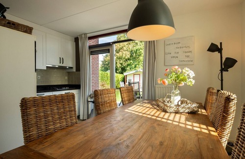 Westenschouwen House | Zeepe Duinen 8 recreation home with atmospheric living area
