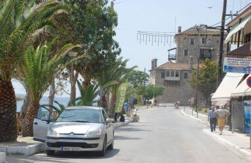 Ouranoupoli Apartment | Zefis Appartment