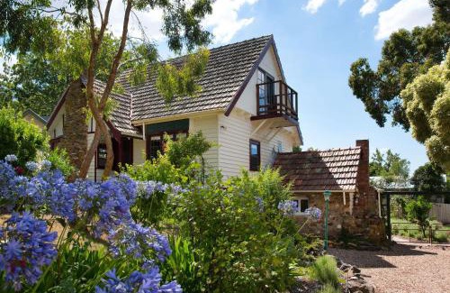 Hepburn Springs House | Zelman Cottage