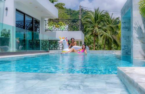 Rawai Villa | Zen Family - All-Inclusive-Pool - Playground - Panoramic Rooftop-4BR-3BA - Beach Minutes Away
