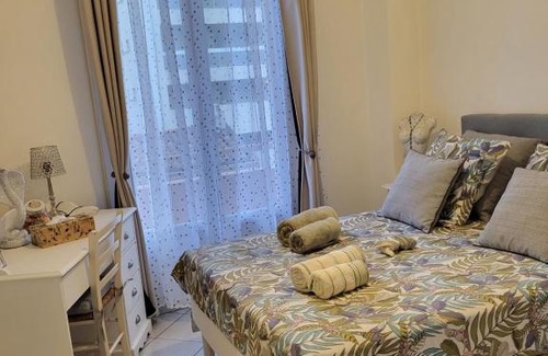 5th Arrondissement Bed & Breakfast | ZEN