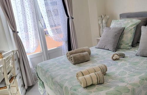 5th Arrondissement Bed & Breakfast | ZEN