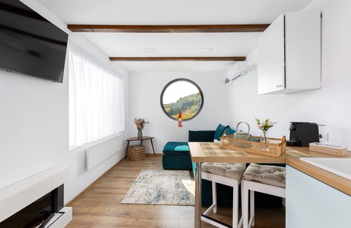 Moieciu de Jos House | Zen Nest Tiny House