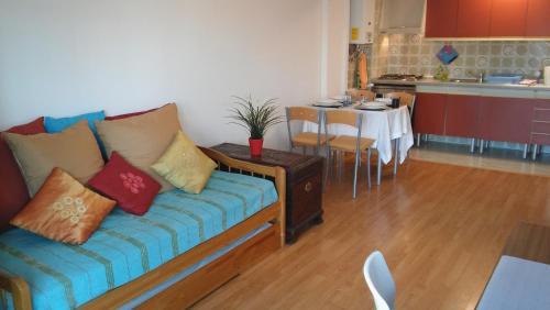 Lisbon Old Town Apartment | Zen Newton Apartment