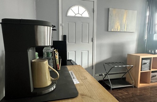 East Meadow Apartment | Zen Oasis - Pvt. Entry Studio Bed+Bath by NUMC