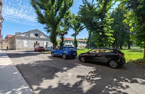 Casale Monferrato Apartment | Zen-Studio mit kostenlosem Parkplatz und automatischem Check-in 24 7