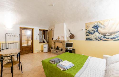 Casale Monferrato Apartment | Zen-Studio mit kostenlosem Parkplatz und automatischem Check-in 24 7