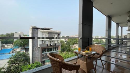 Sector 14 Apartment | ZEN Suites Gurgaon - LUXE Stays Collection
