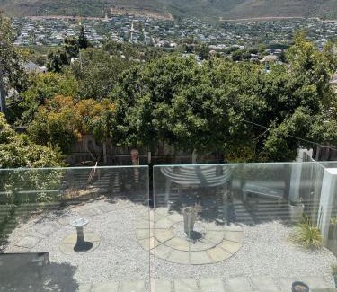 Hout Bay House | Zena Cottage