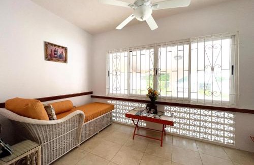 Reeds Bay Villa | ZenBreak Graceville BeachHouse