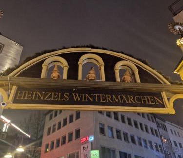 New Town Apartment | Zentrale Lage in der Nähe von der Uni ,Neumarkt und Köln Messe nur 5 Stationen