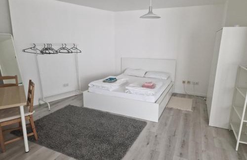 New Town Apartment | Zentrale Lage in der Nähe von der Uni ,Neumarkt und Köln Messe nur 5 Stationen