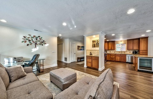 Round Hill Village House | Zephyr Cov 5BR4BA -Pool,Spa,Steam Rm,5 Min 2 Ski