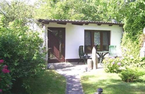 Zingst Apartment | zfh/004 - small bungalow near the beach