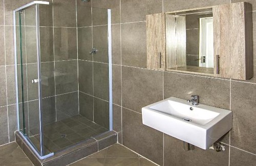 Newcastle House | Zimbali Heights- Krokodil Avenue