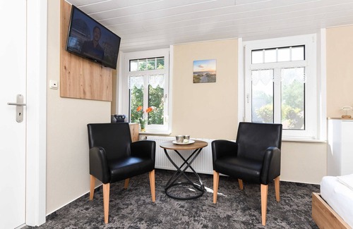 Werdum Apartment | Zimmer 7 - Burg-gaststätte