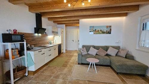 Himmelberg Apartment | Zimmer mit Aussichthochzehn