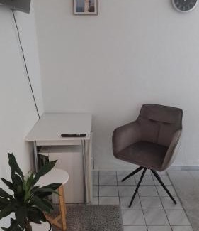 Bad Oeynhausen Apartment | Zimmer mit eigenem Bad und eigenem Eingang