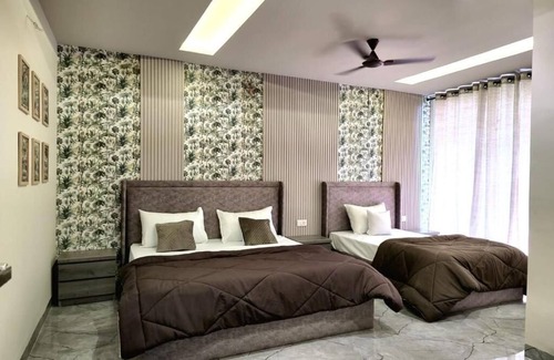 Agra House | Zipcode Stay : Deluxe Triple Roomn