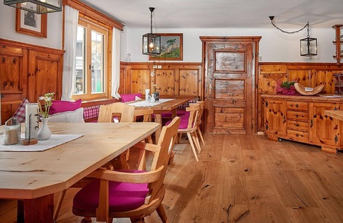 Altenmarkt im Pongau House | Zirbenenergie-familienzimmer - Bliem, Bio-pension