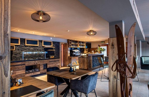 Bad Kleinkirchheim Cottage | Zirbenzimmer - Gasthof Raunig