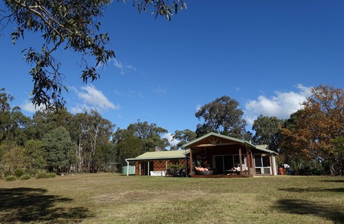 Megalong Valley House | Zoellas Megalong Valley. Secluded haven for family & friends. Abundant wildlife.