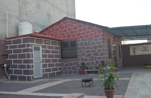 Mandore House | Zojila hut