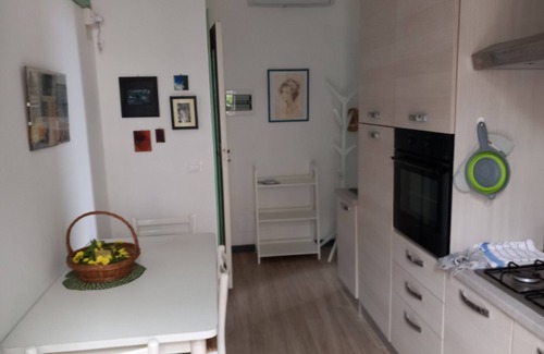 Levanto Apartment | Zona residenziale lontano dalla "pazza folla" però vicino al mare ed al centro