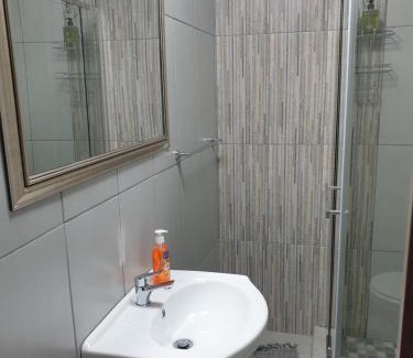 Embalenhle Apartment | Zondile's guest lodge