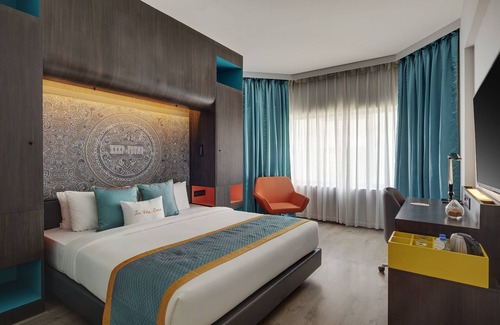 Shivaji Nagar Hotel | Zone By The Park Infantry Bengaluru
