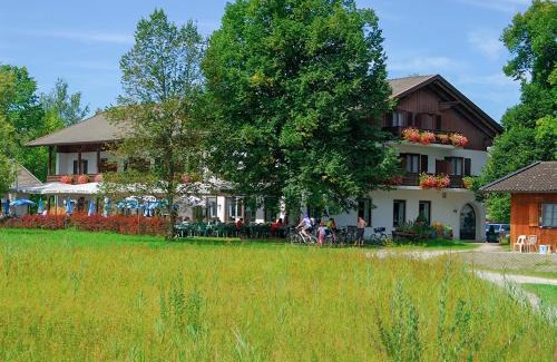 Prien am Chiemsee Hotel | Zum Fischer am See *S