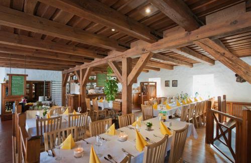 Protzel Hotel | Zur Goldenen Kartoffel