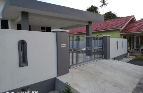 Kota Bharu Hotel | Zuriana Ashraf Homestay Kota Bharu