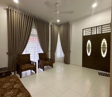 Kota Bharu Hotel | Zuriana Ashraf Homestay Kota Bharu