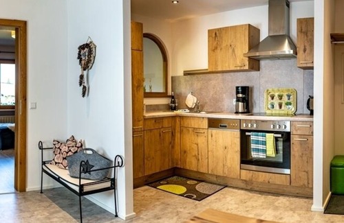 Groissenbach Apartment | Zwei-Raum-Wohnung (6) Haus Resi, Wohnküche, Wohnzimmer,Schlafzimmer, Du/WC mit Wärmekabine, Balkon (60m²)
