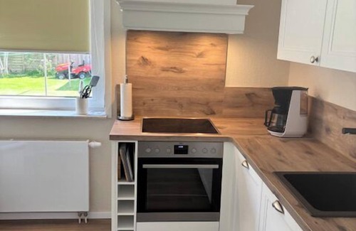 Borkum Apartment | Zwei Separate Schlafzimmer, Große Terrasse und Garten!