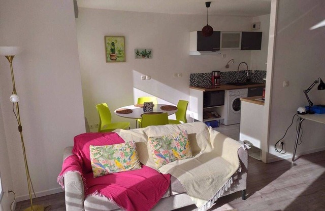 À 2 Minutes du Centre Commercial