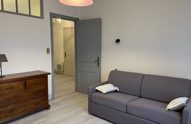 à 800 m des Thermes, Appartement Grand F2