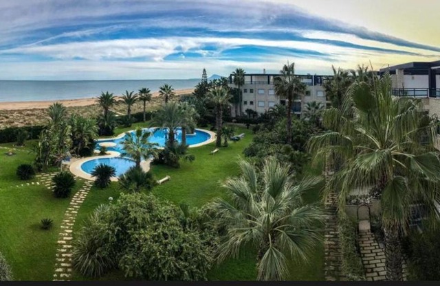 Ático 1ª línea con salida a playa