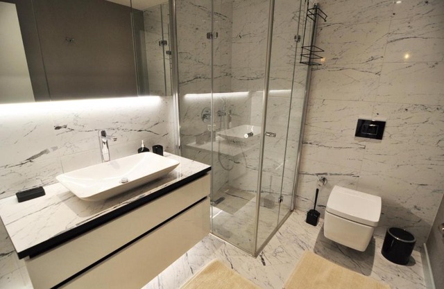 ŞİŞLİ BOMONTİ LÜKS EŞYALI