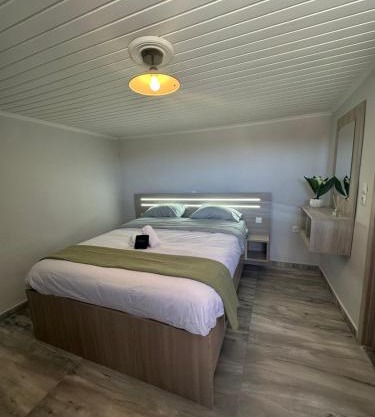 Αγνάντιο room's