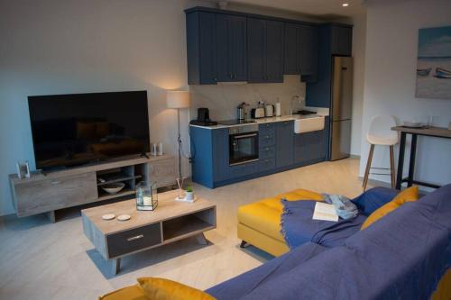 Διαμέρισμα με αυλή