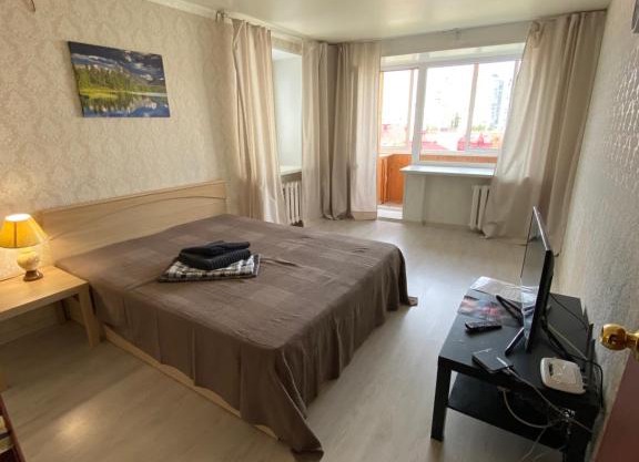 «Апартаменты в центре», Заки Валиди 7