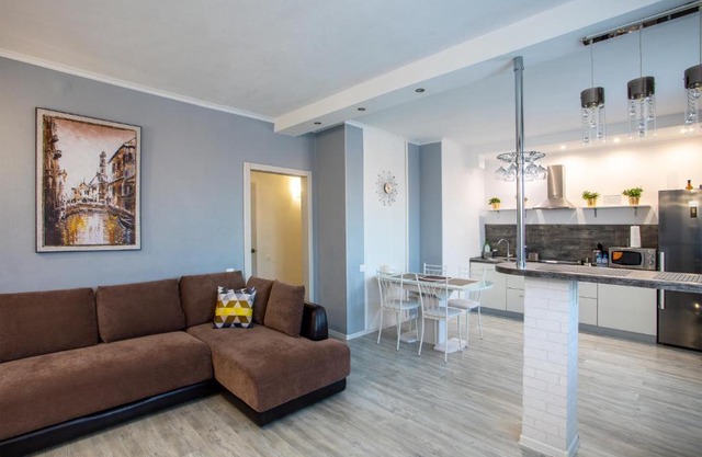 Апартаменты у Кристала на Зелинского