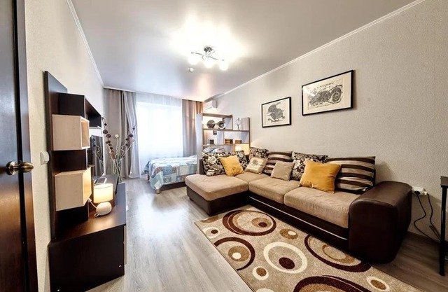 Апартаменты Чей чемодан-1к