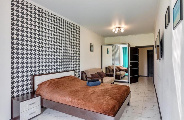 Апартаменты Черноморский, Крымская, 19