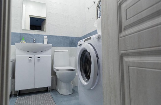 Апартаменты-2 на Воинов Интернационалистов 34