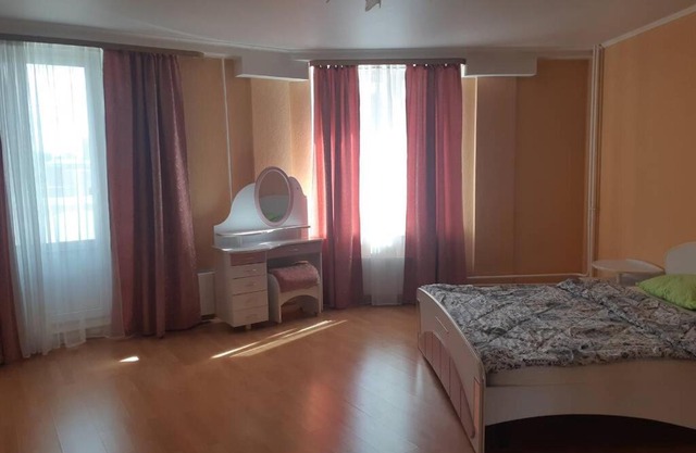 Возле Аквапарка 11 этаж