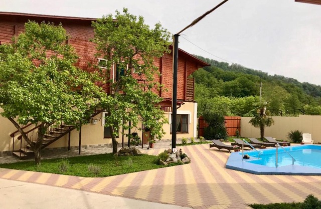 Гостевой дом на Кленовой